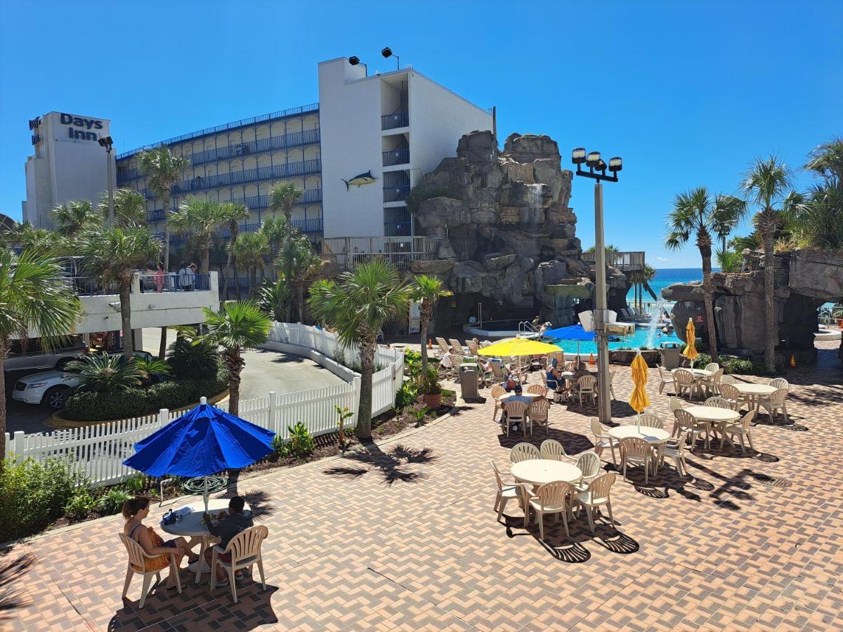 Days Inn By Wyndham Panama City Beach/Ocean Front Exterior foto
